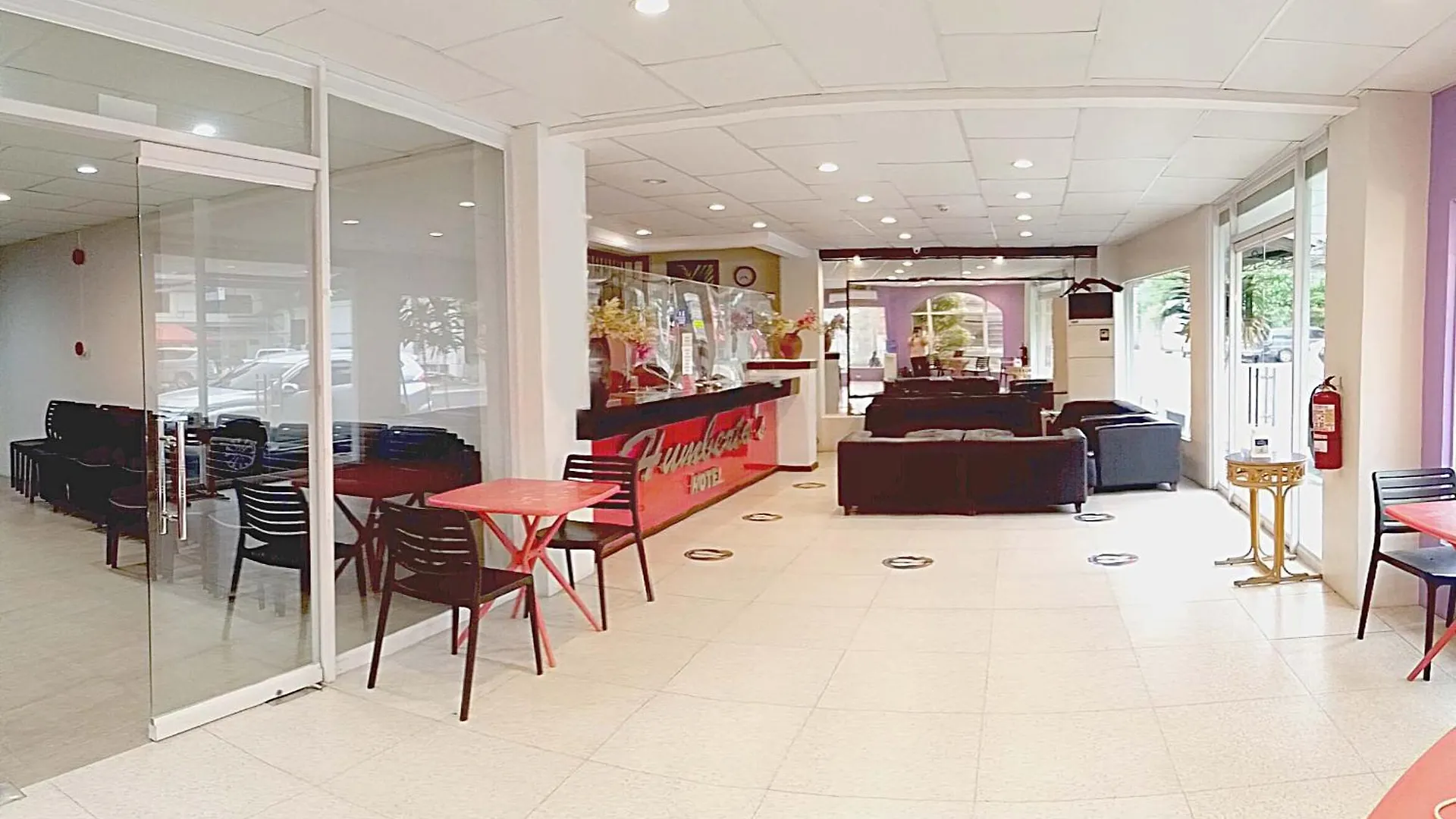 The Humbertos Hotel Davao City 0*,  Philippines